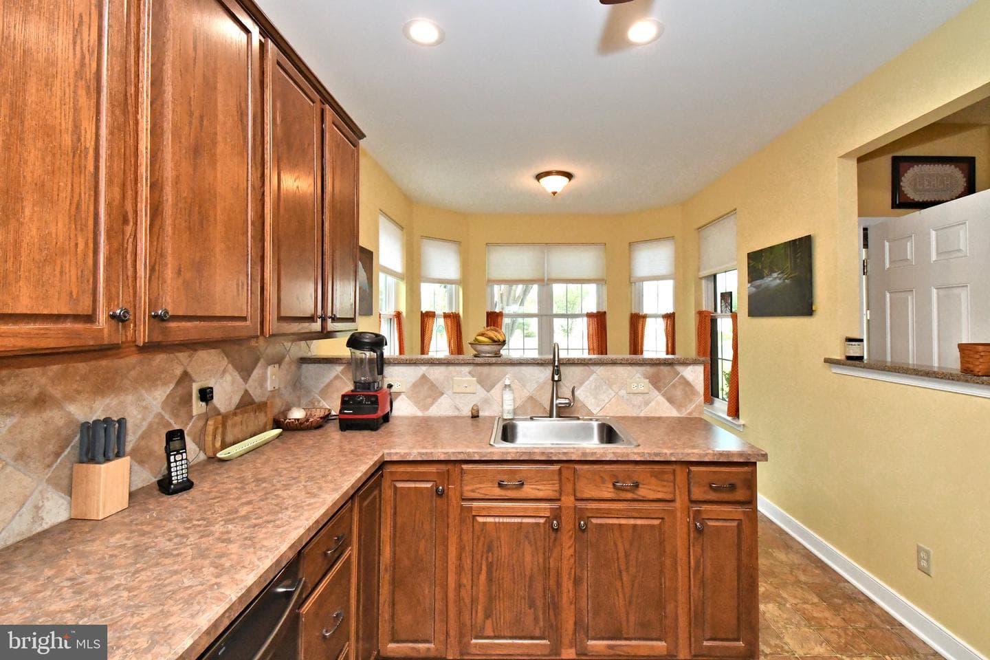 1030 Burgundy Circle photo 20