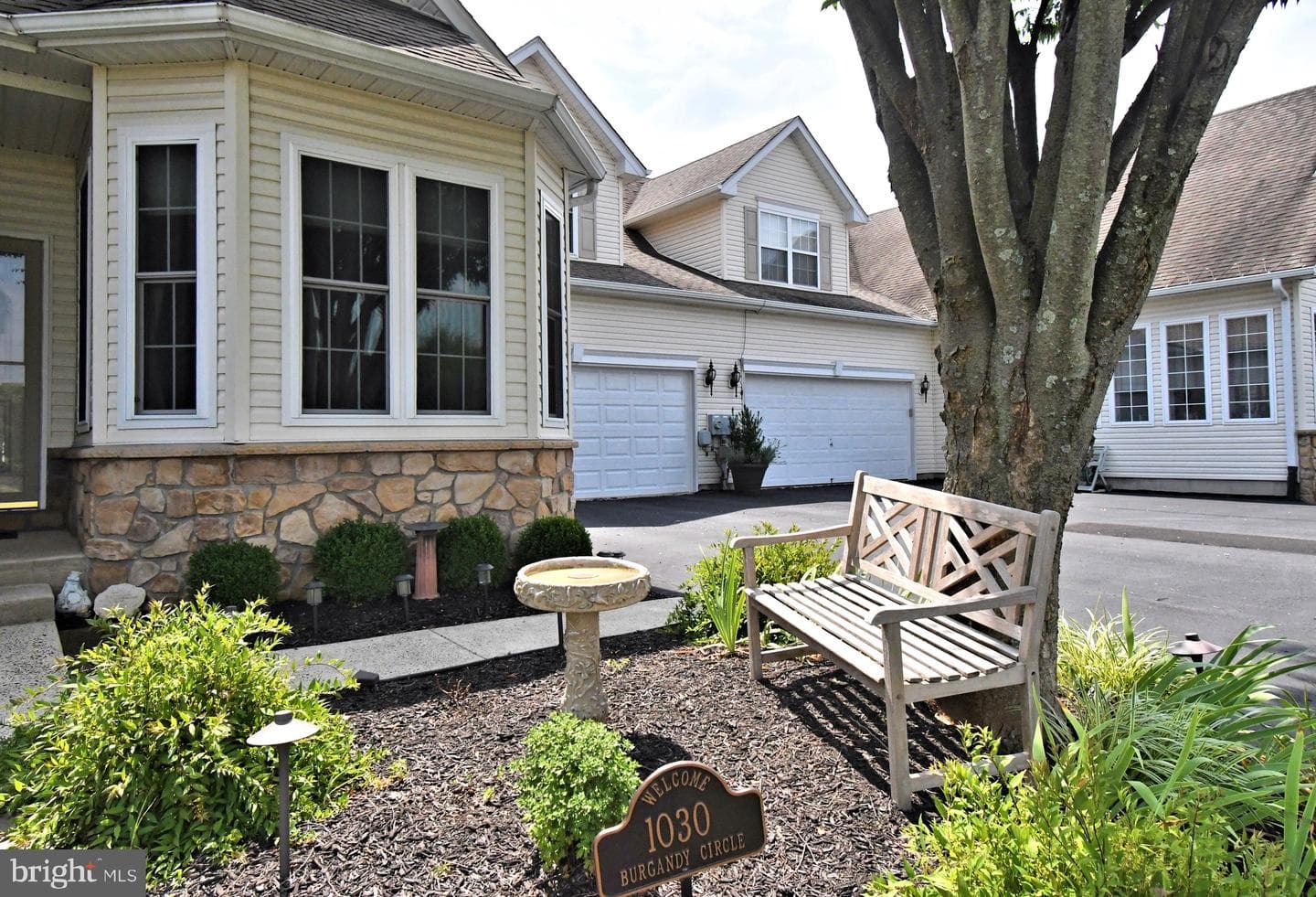 1030 Burgundy Circle photo 5