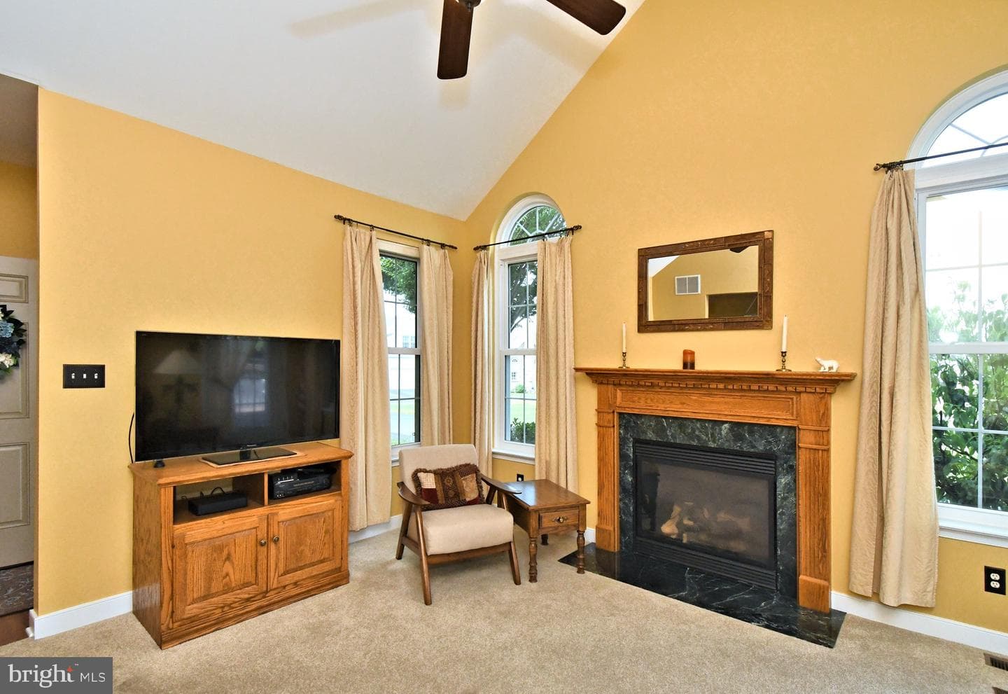 1030 Burgundy Circle photo 8