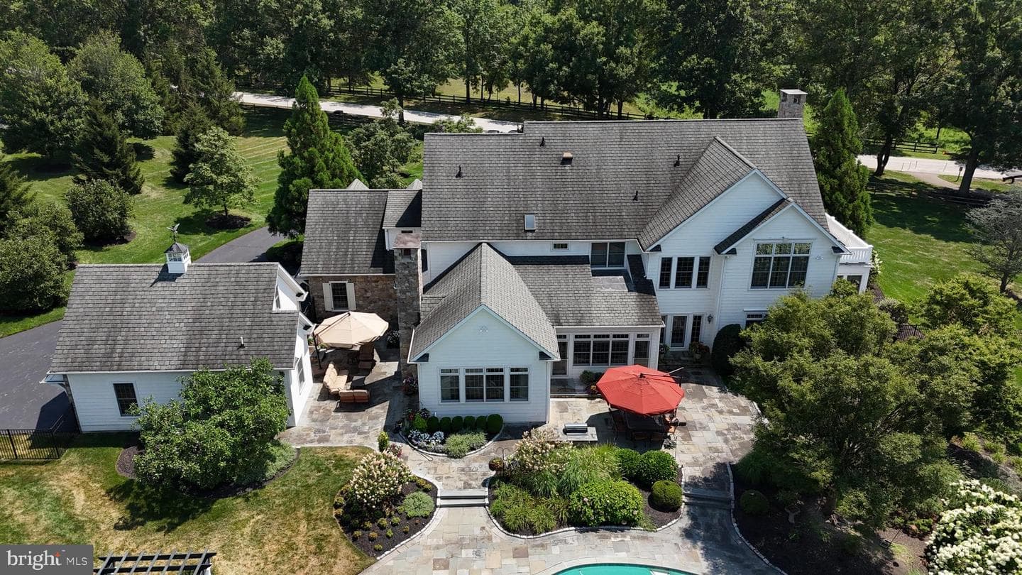 1811 Hollow Road photo 126