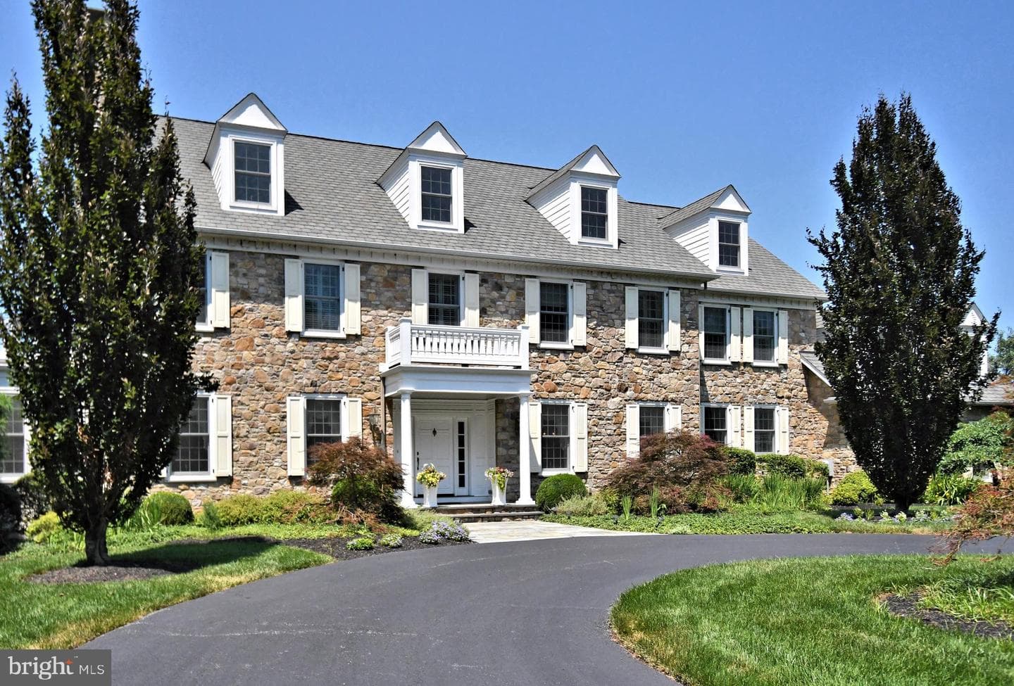 1811 Hollow Road photo 4