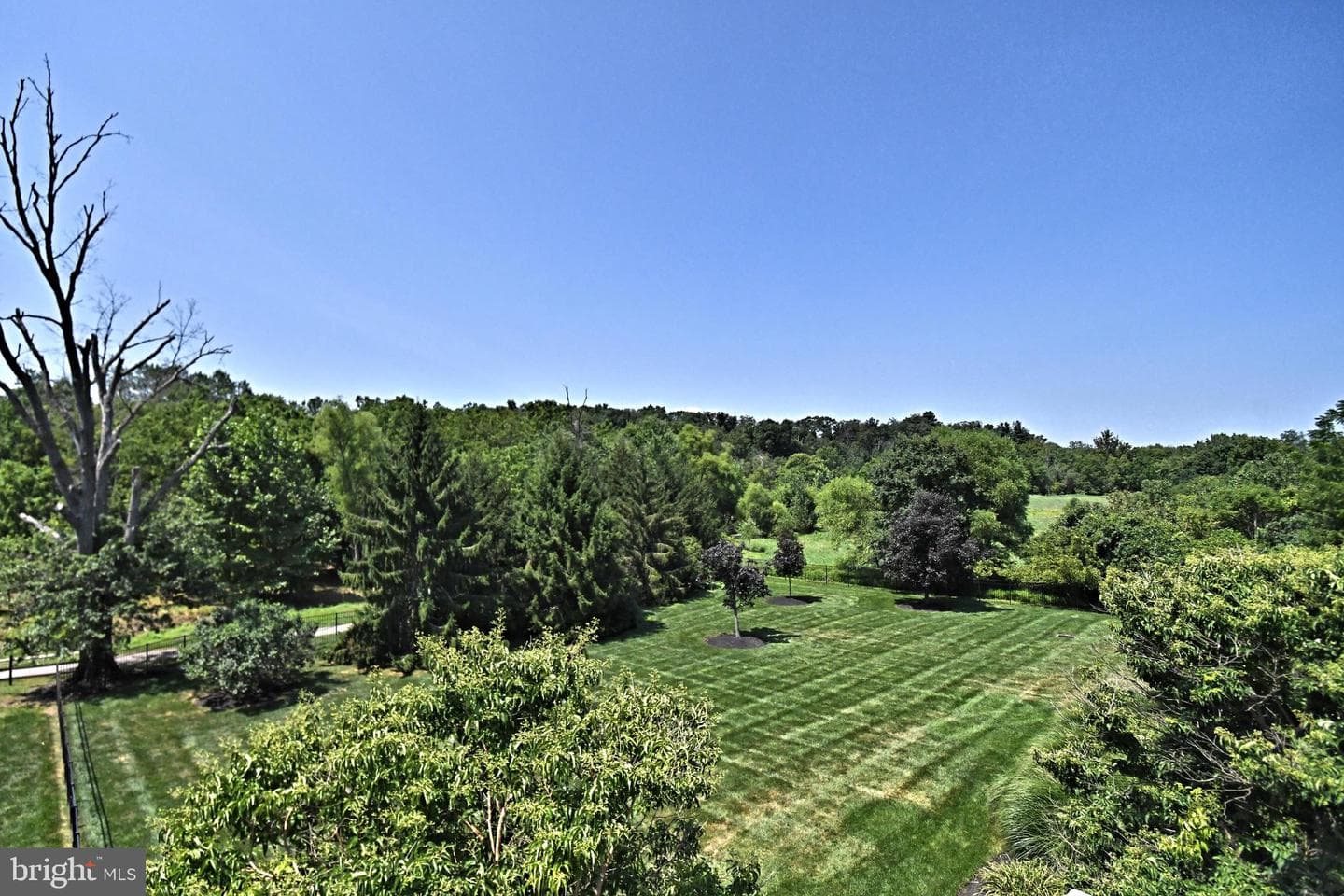 1811 Hollow Road photo 59