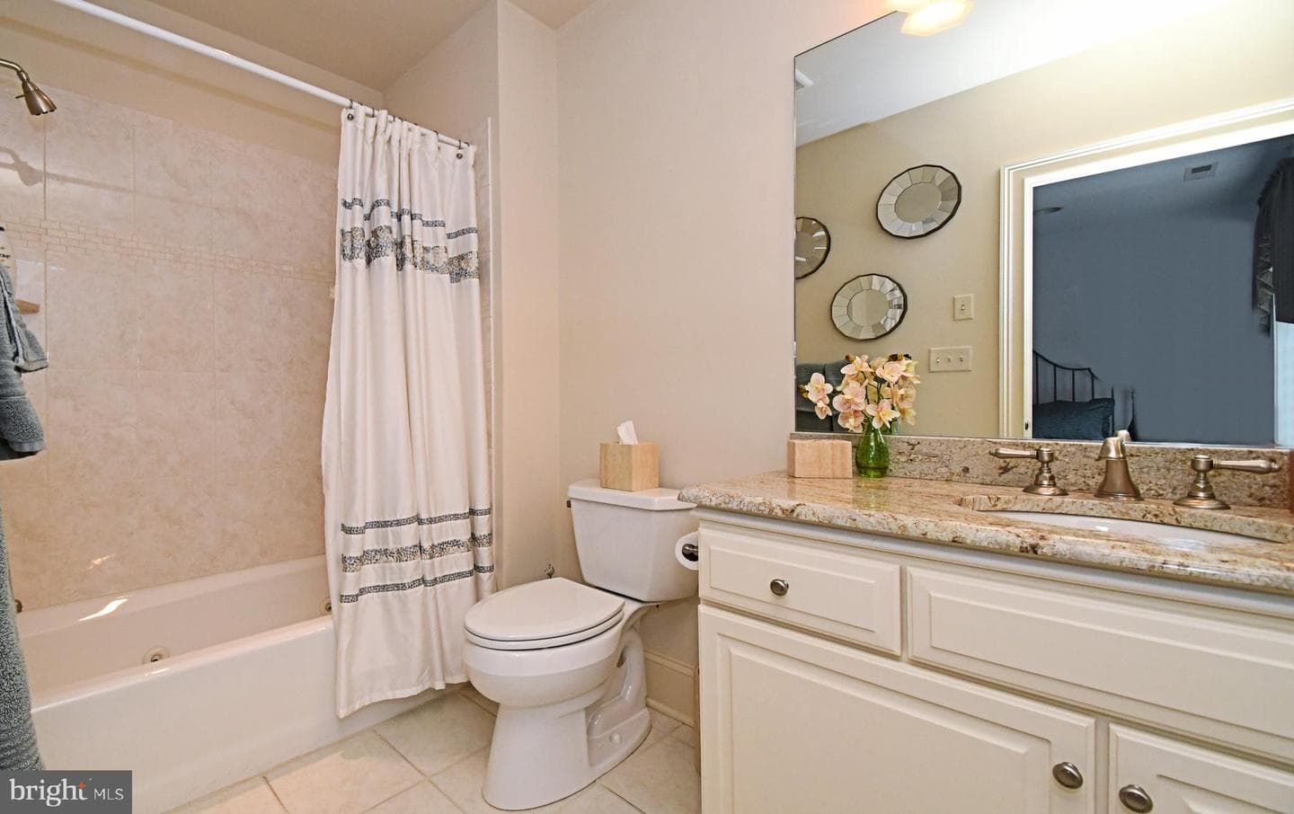 1811 Hollow Road photo 66