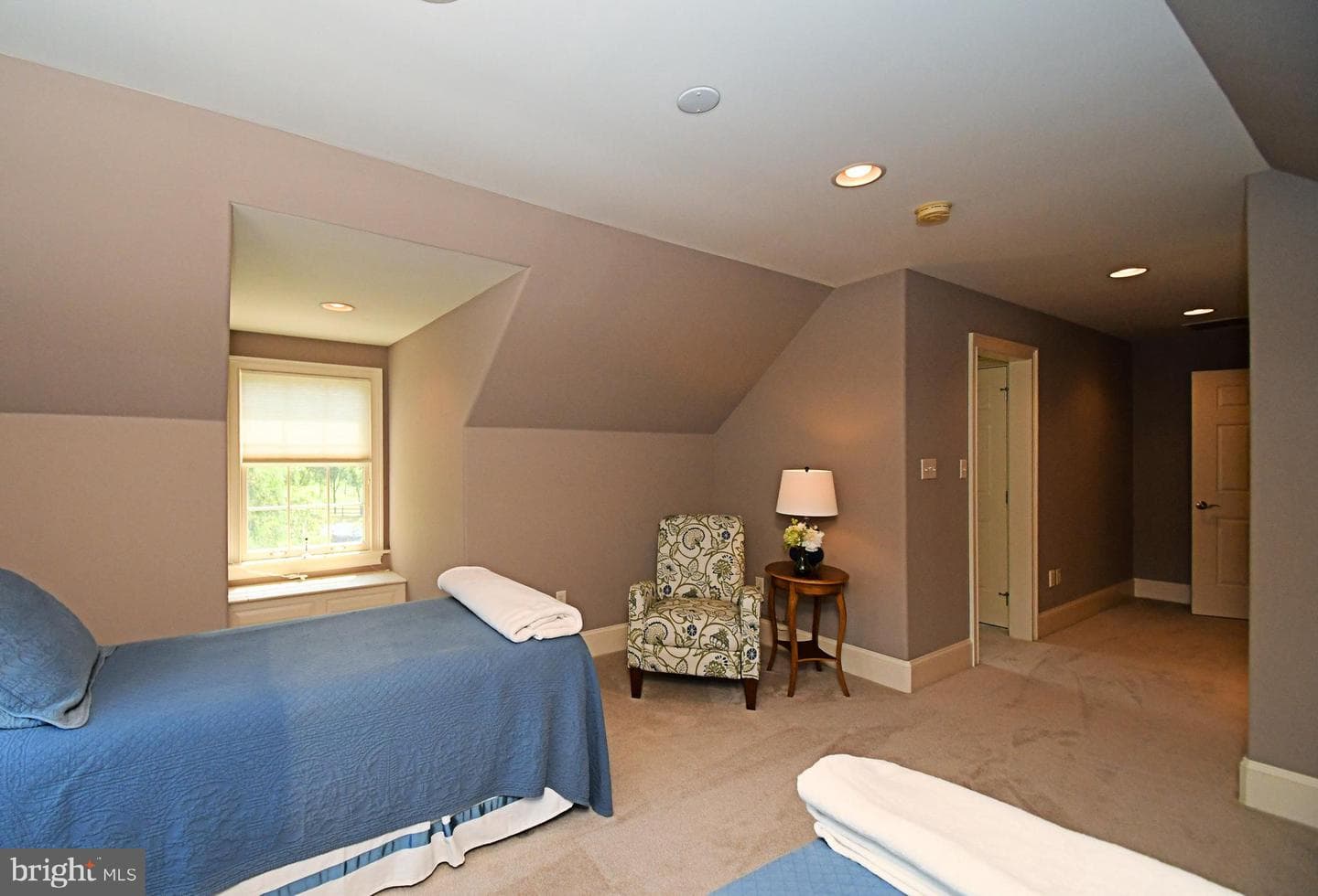 1811 Hollow Road photo 75