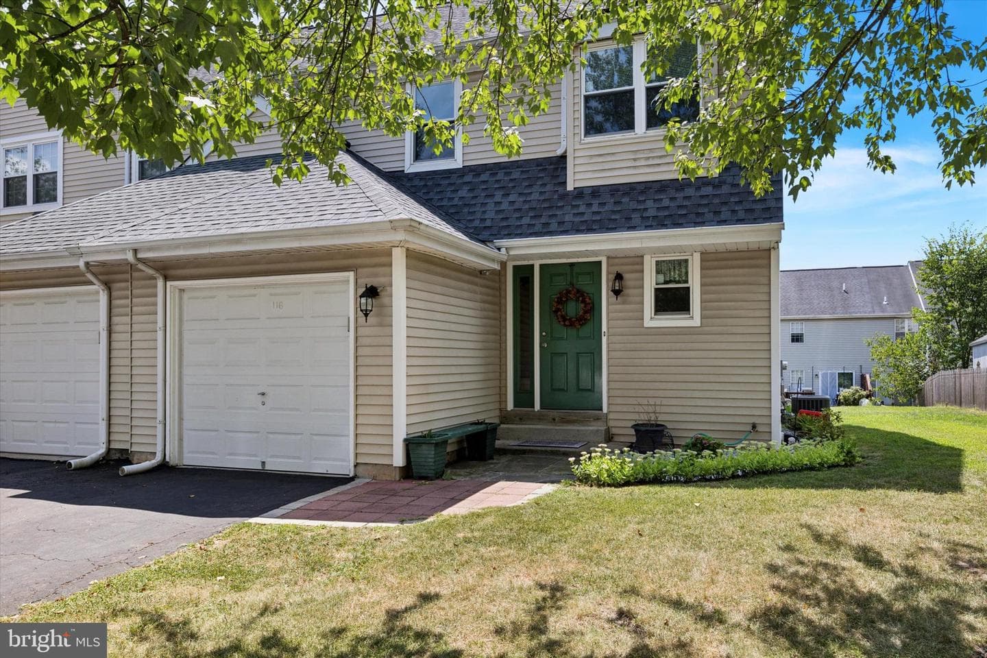 116 Azalea Circle photo 1