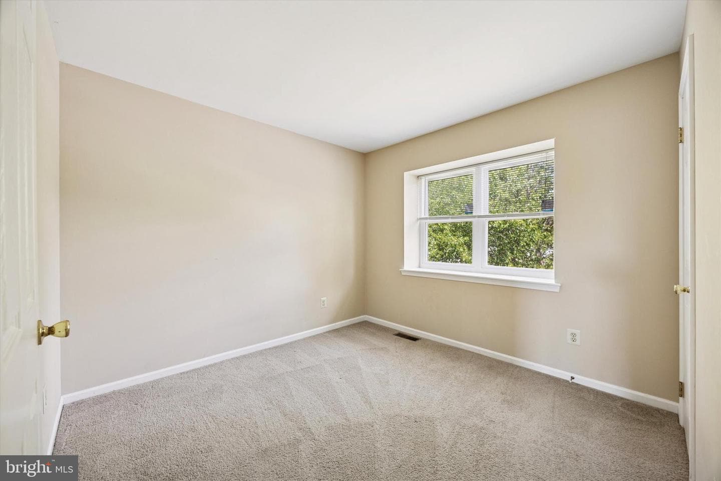 116 Azalea Circle photo 10