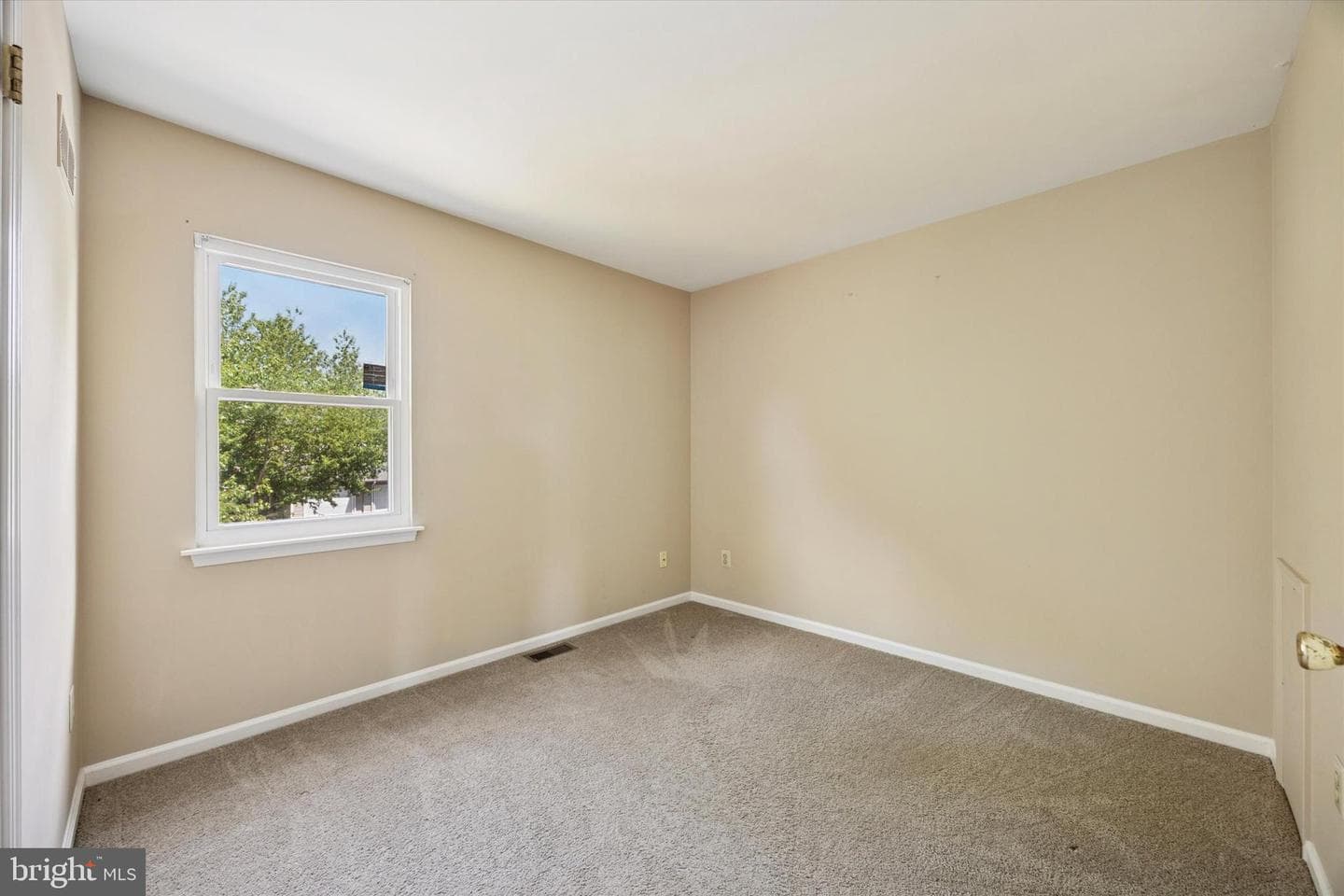116 Azalea Circle photo 11