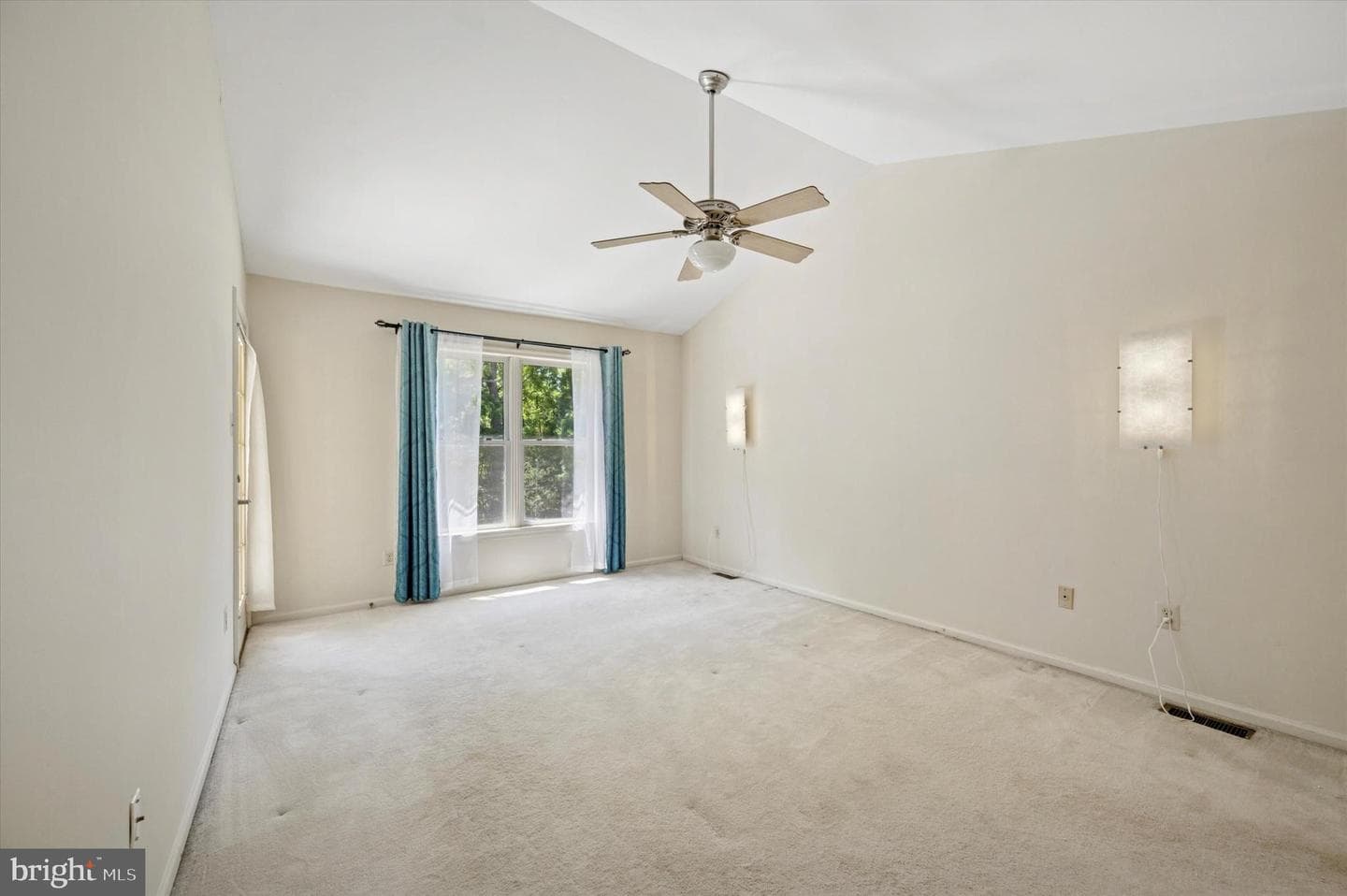 22 White Pine Court photo 18