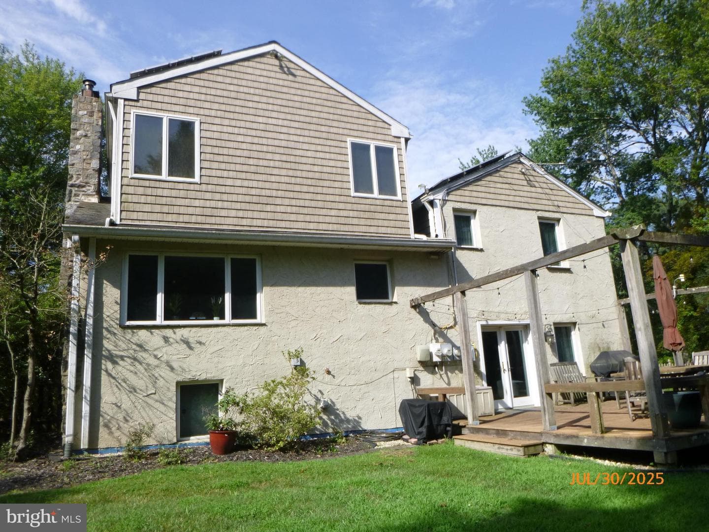 833 Stonybrook Drive photo 4