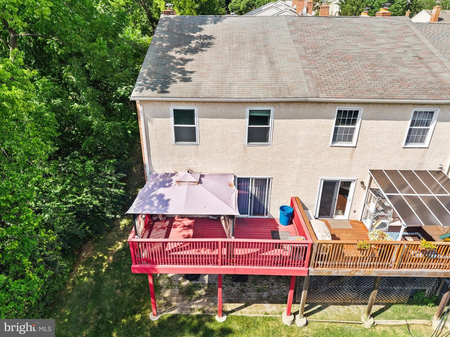 674 Coates Lane photo 26