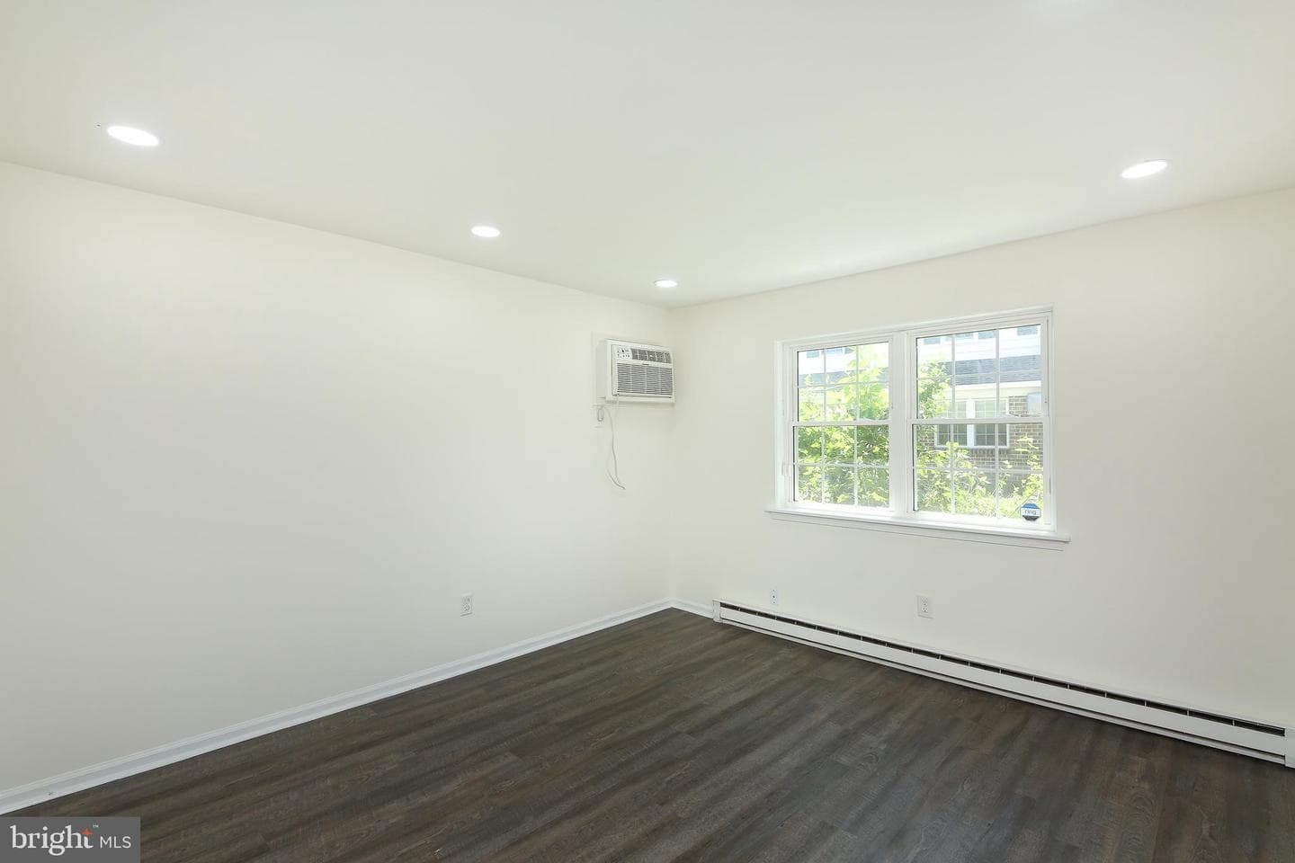 902 N York Road #1 photo 3