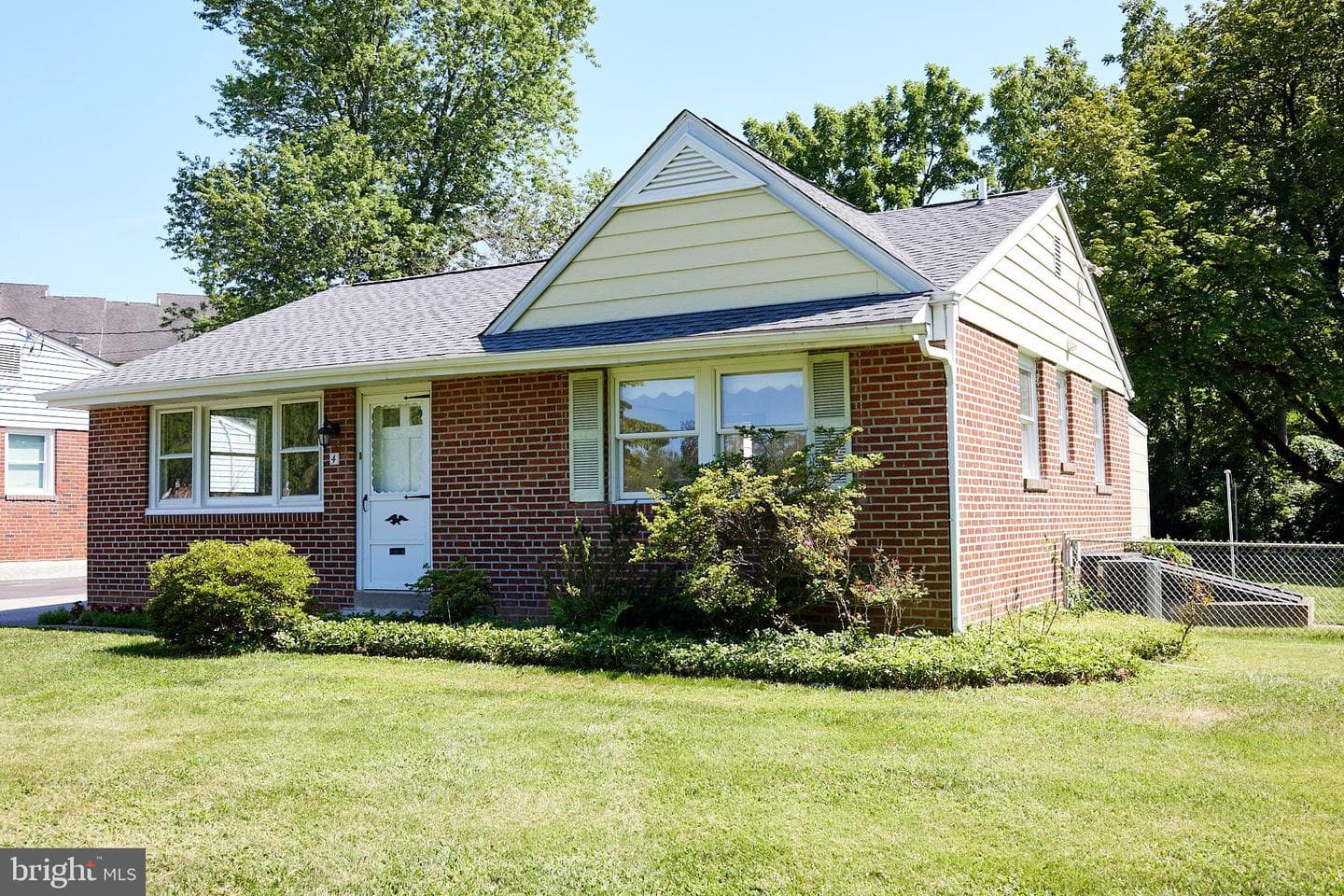 4 Valley View Circle photo 2