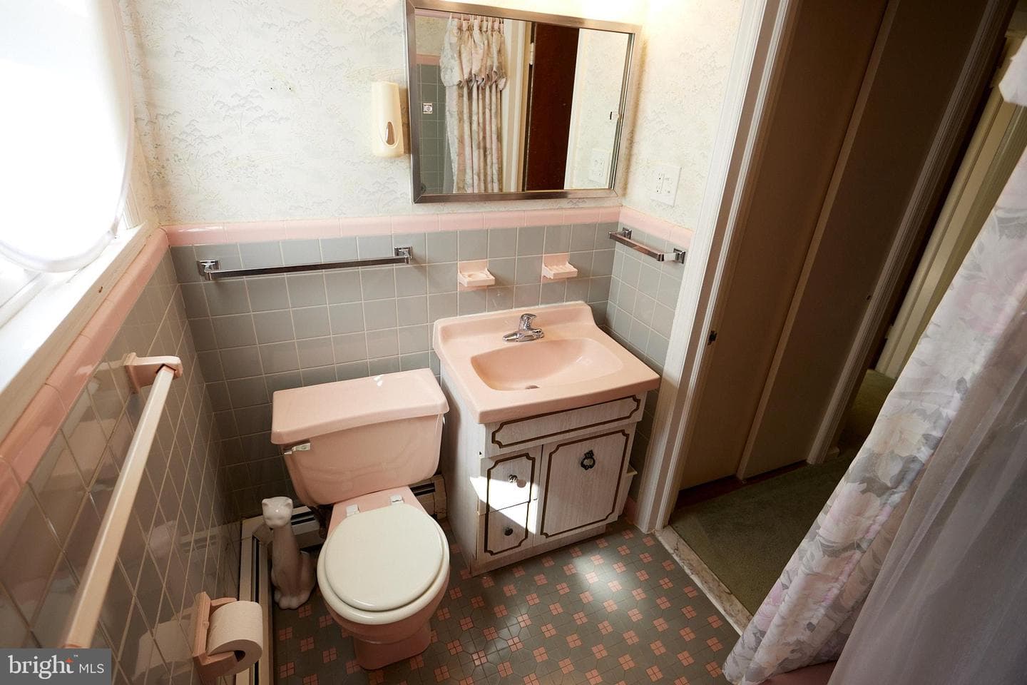 4 Valley View Circle photo 8