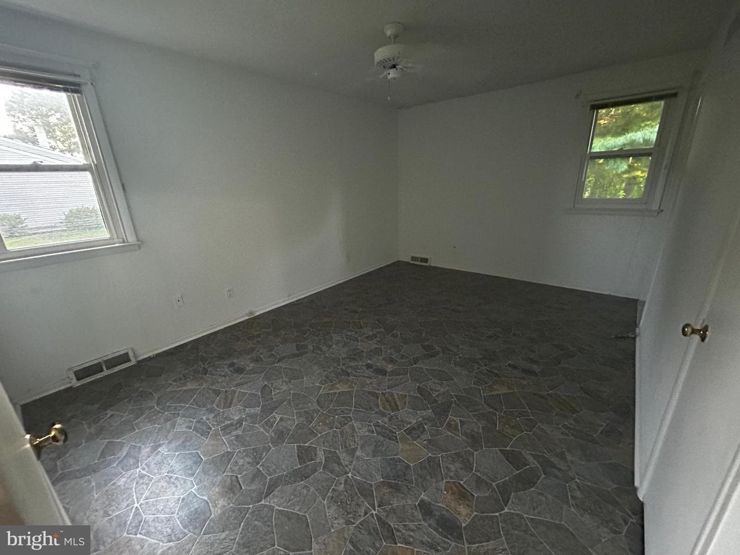 237 Woodlawn Drive photo 20