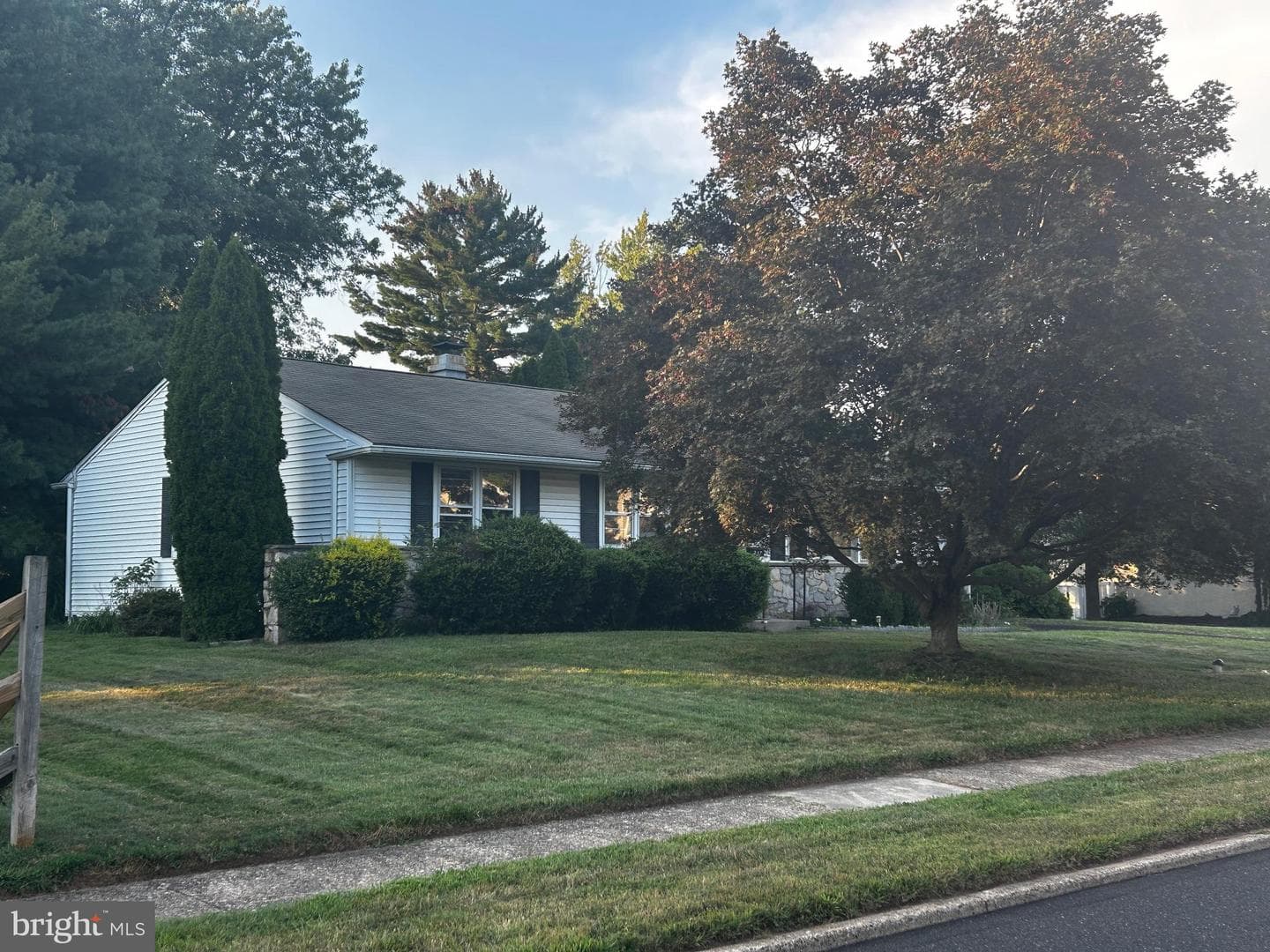 237 Woodlawn Drive photo 4