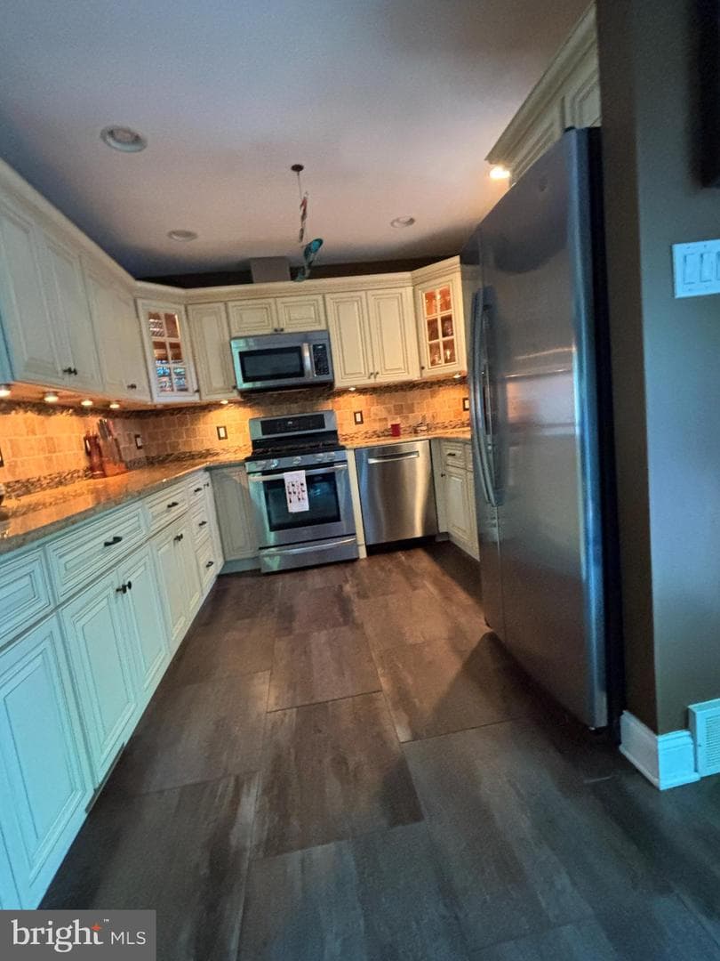 3505 Whitehall Drive photo 14