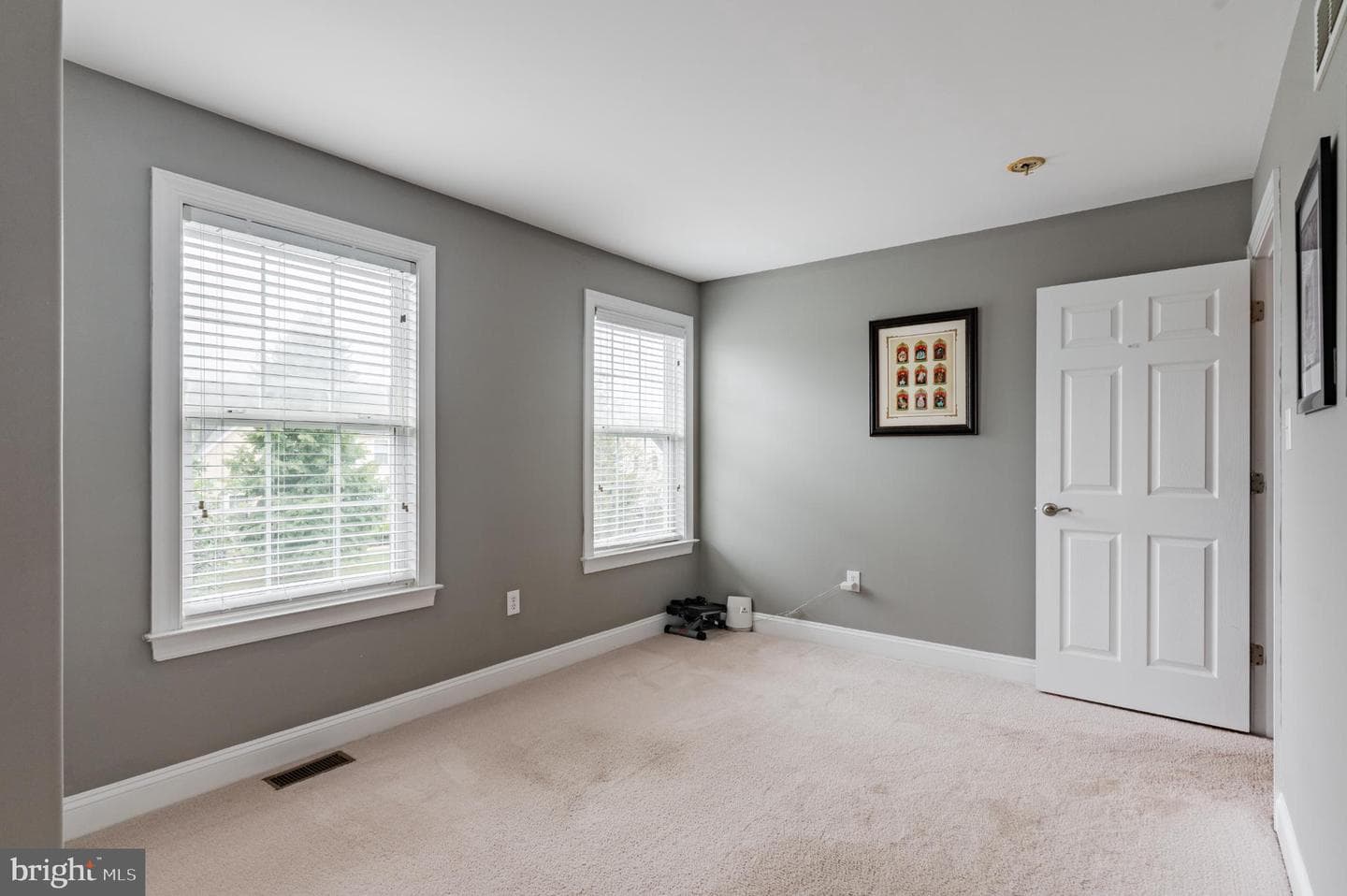 433 Hoffman Road photo 32