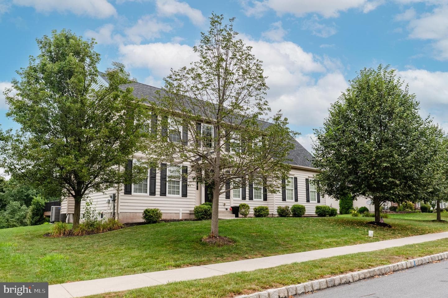 433 Hoffman Road photo 6