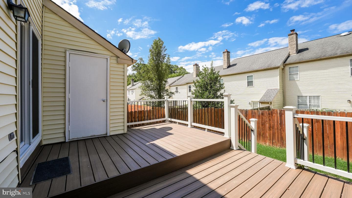 212 Laureen Road photo 23