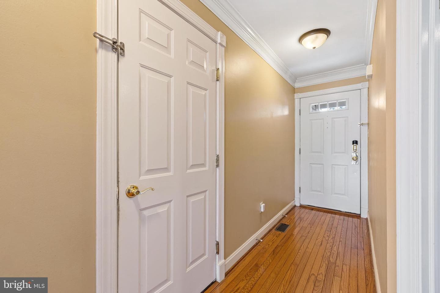 305 Manor Road photo 11