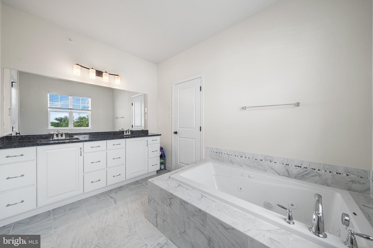 111 Park View Lane photo 25