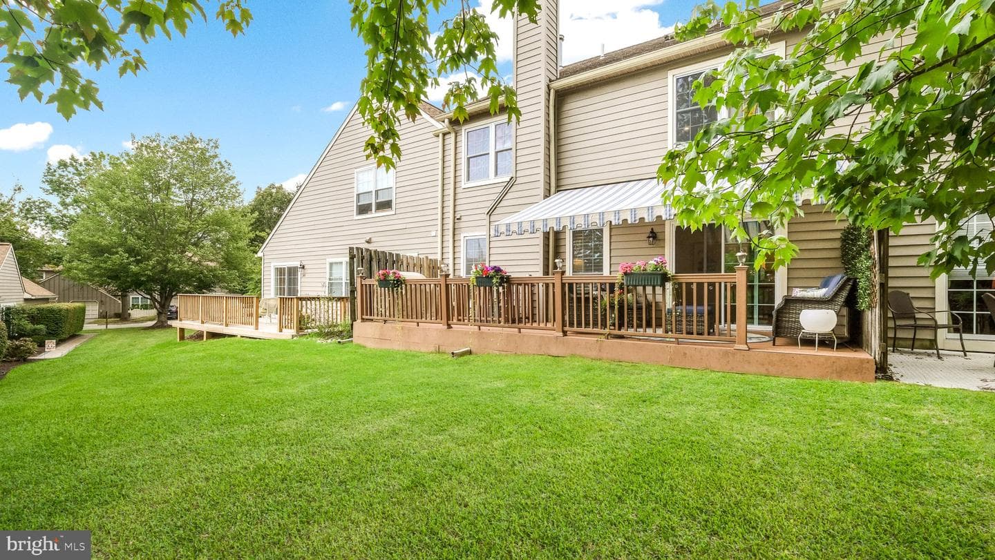 238 Copper Beech Drive photo 40