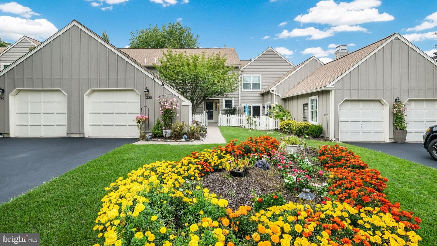 238 Copper Beech Drive photo 43