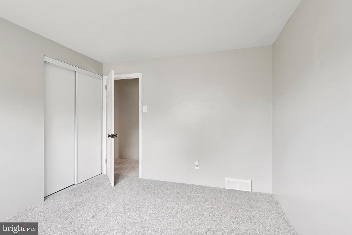 1350 Lindbergh Avenue photo 13