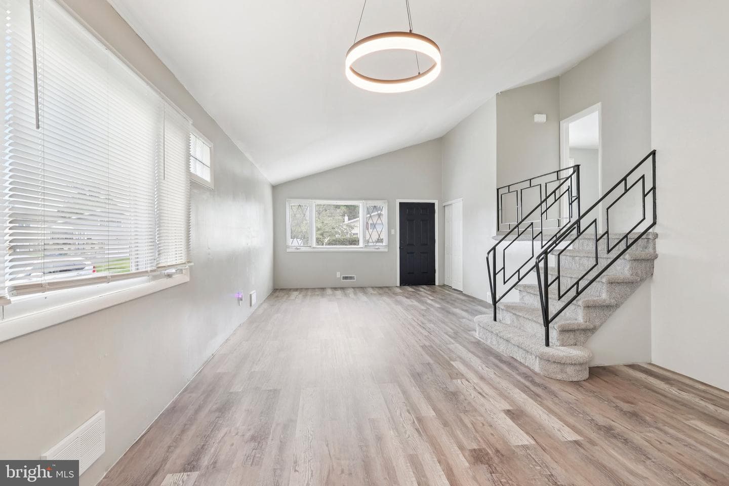 1350 Lindbergh Avenue photo 4