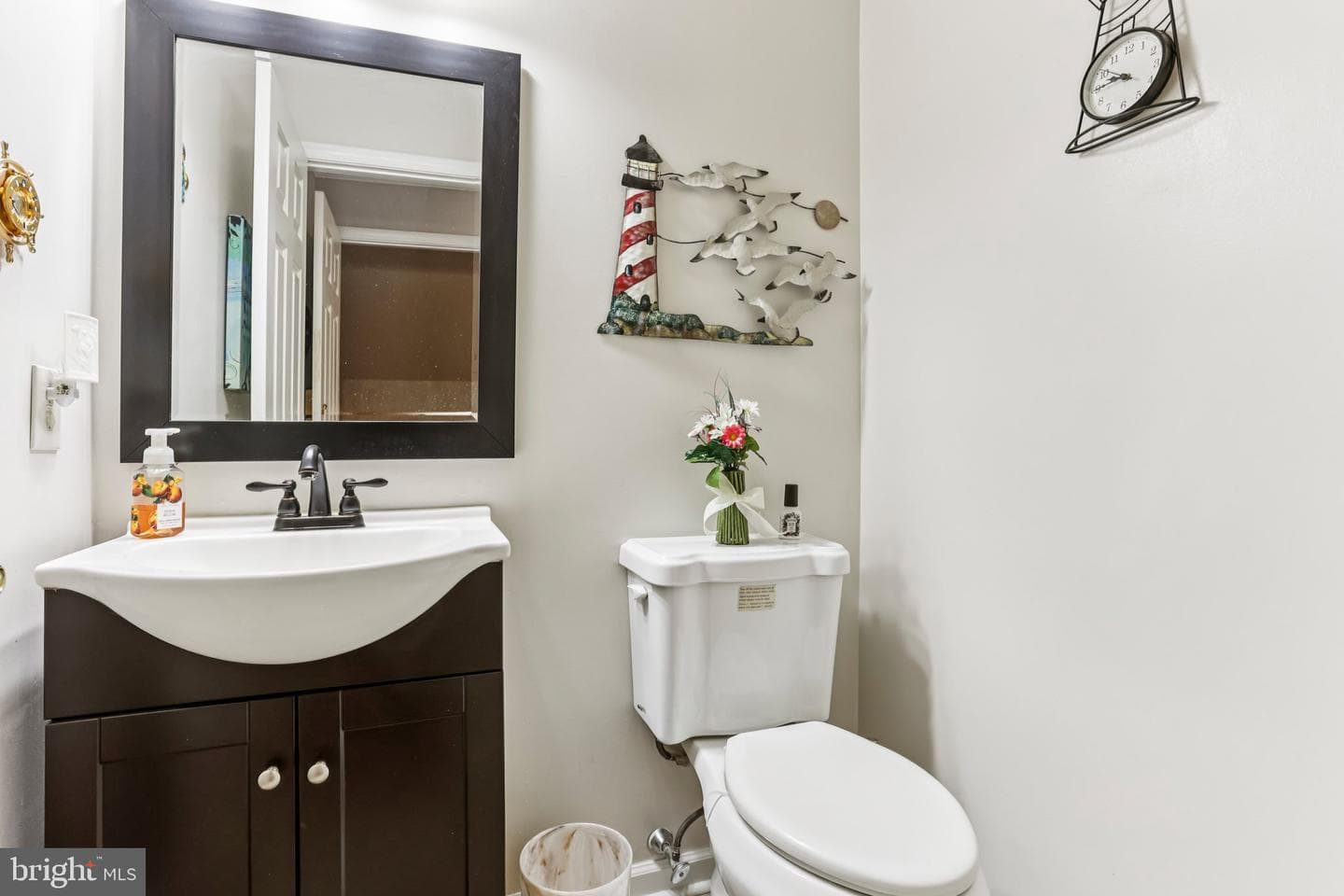 343 Hamilton Drive photo 16