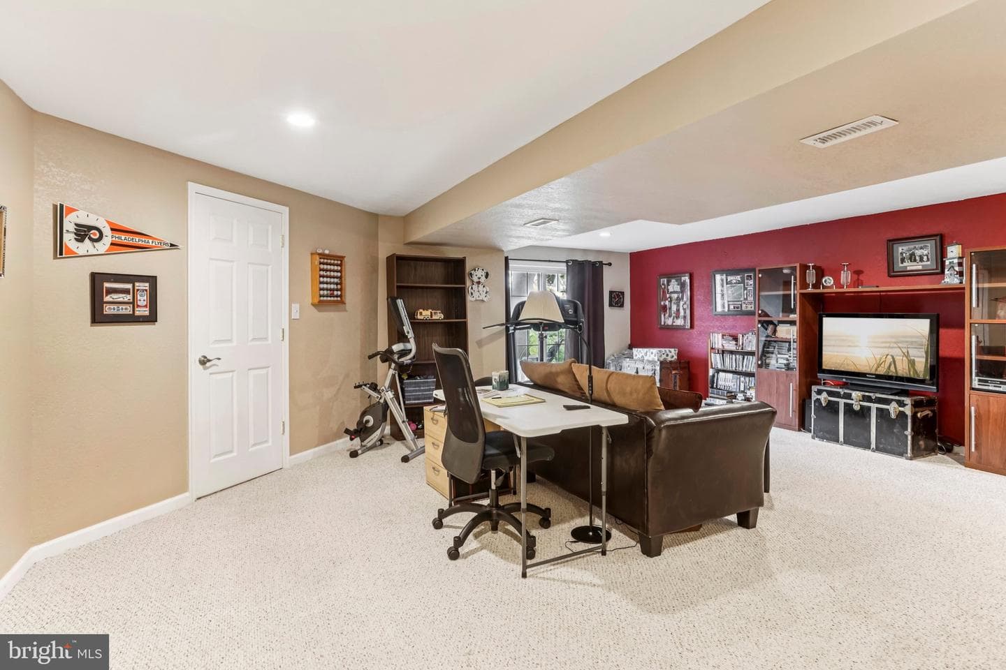 343 Hamilton Drive photo 32