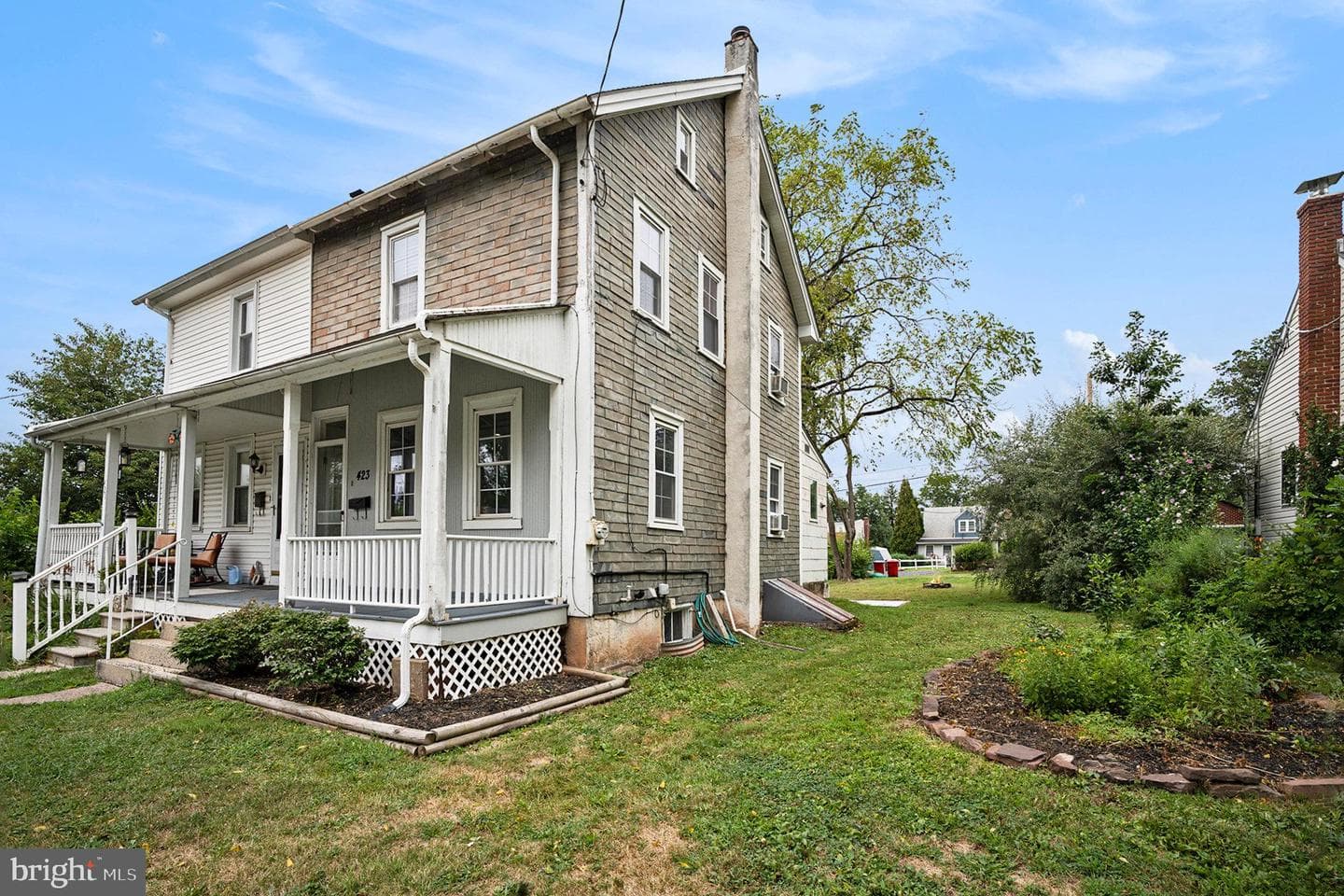 423 Lincoln Avenue photo 2