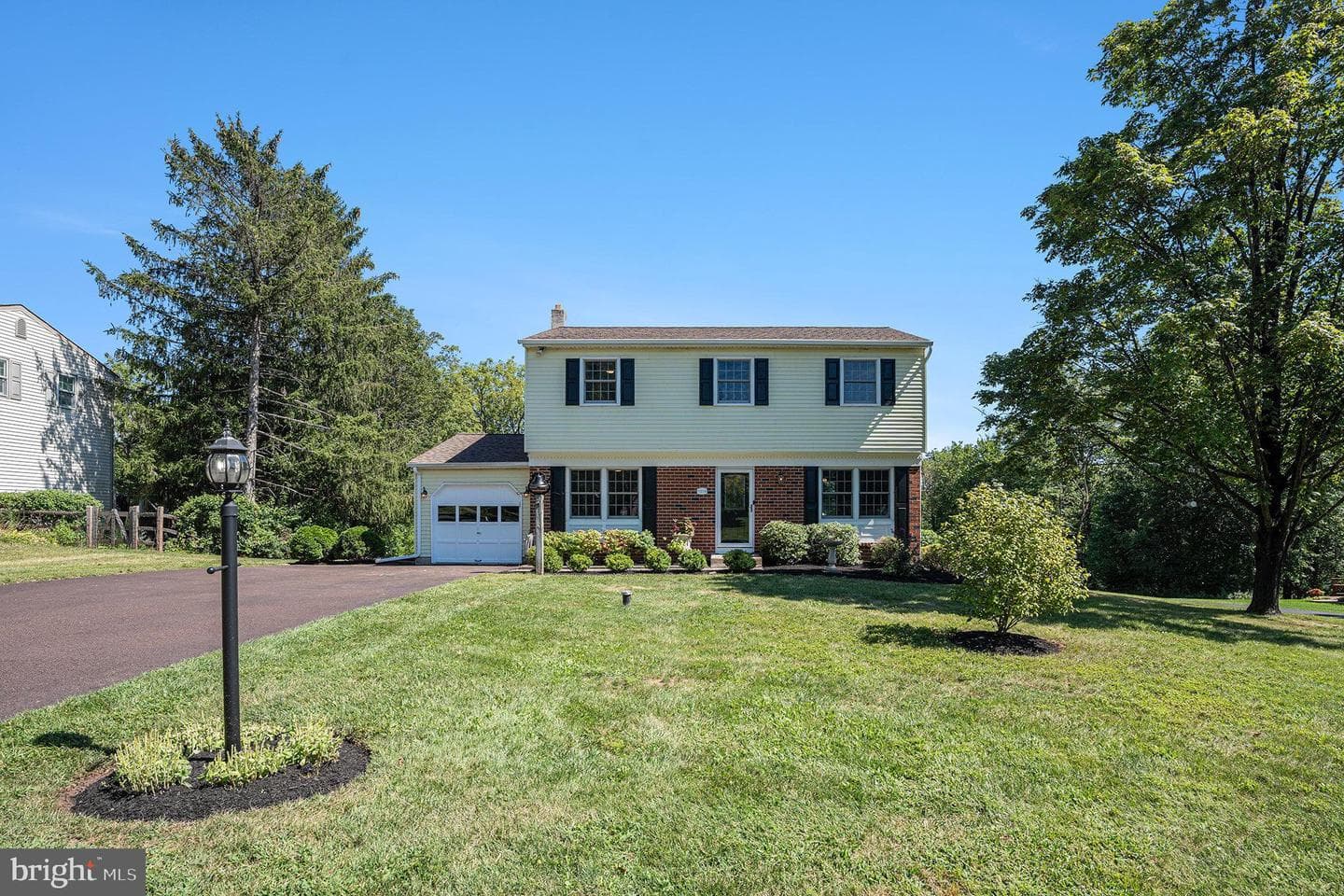 1510 Saint Andrews Way photo 2