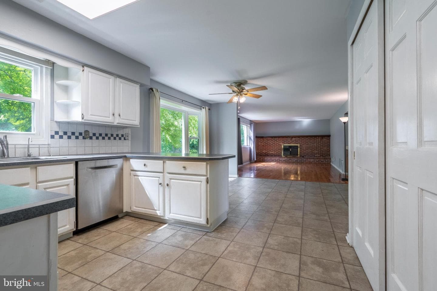 636 Eagle Lane photo 11