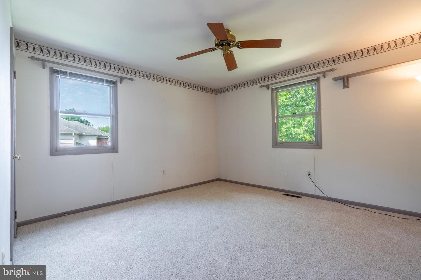 636 Eagle Lane photo 35
