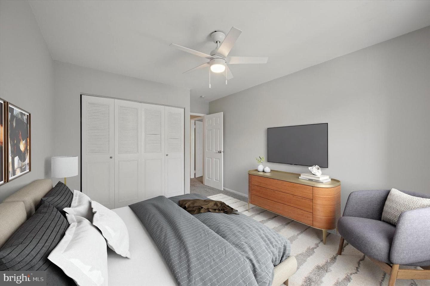 208 Middleton photo 13