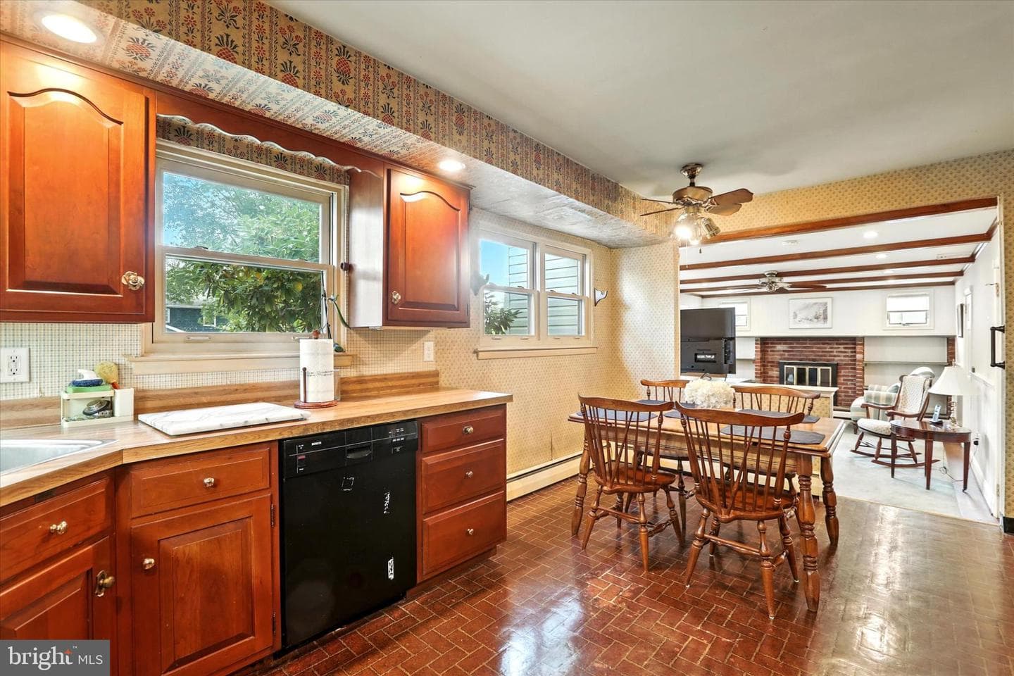 236 Oak Hill Drive photo 6