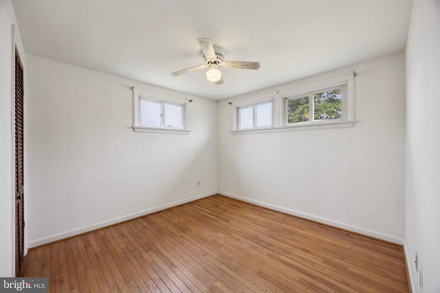 2518 Rhoads photo 15