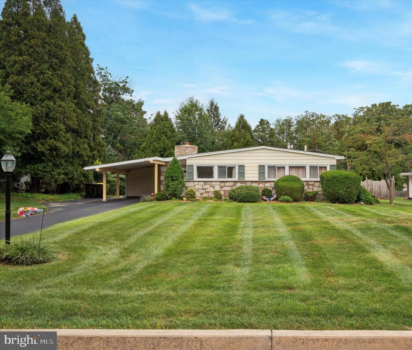 519 Paddock Road photo 1