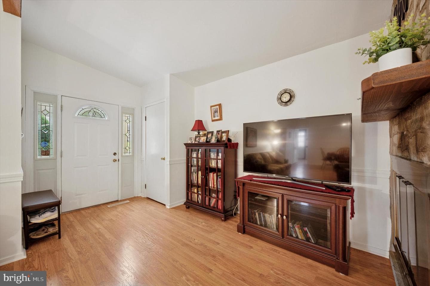 519 Paddock Road photo 7