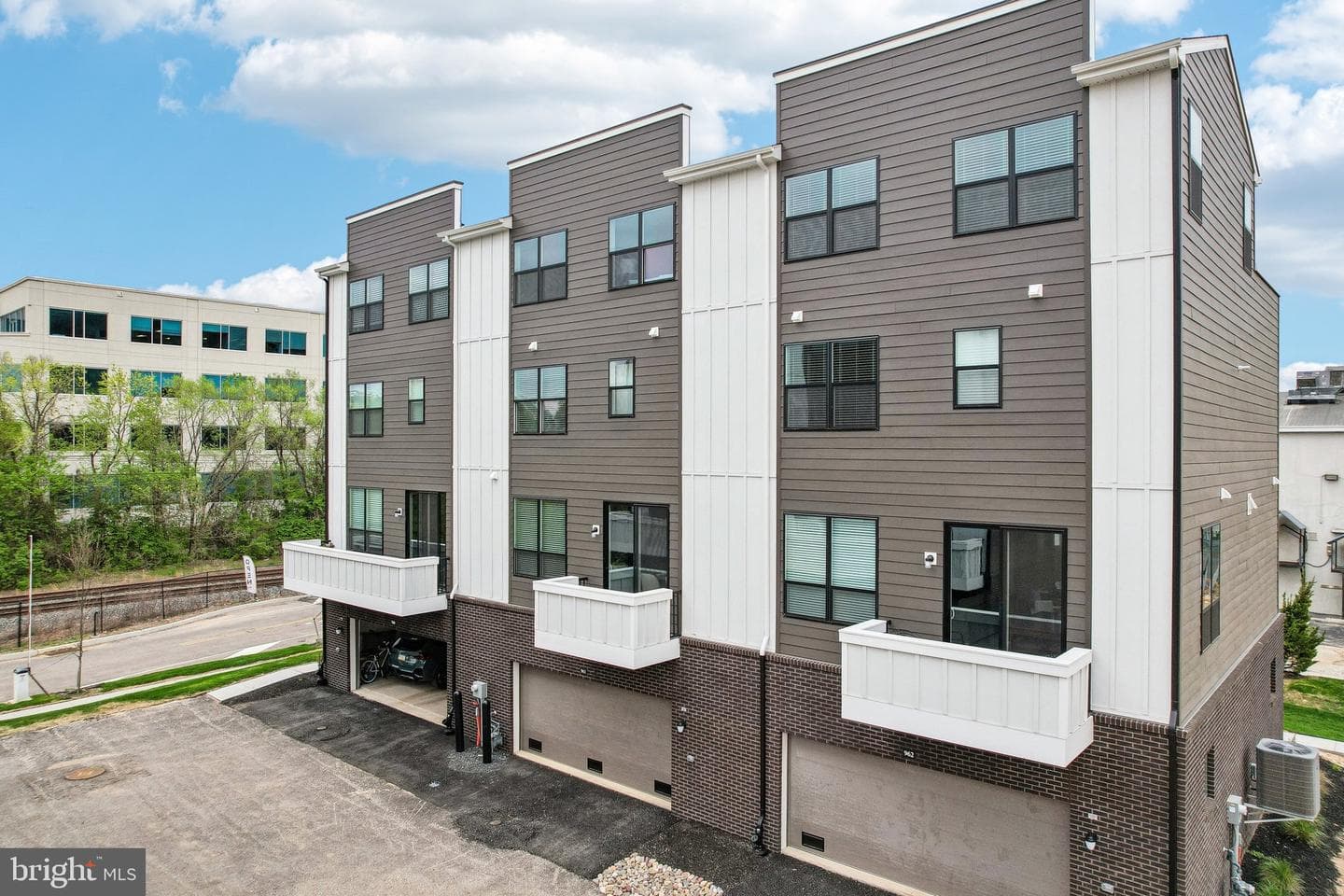 953 Riverplace Drive photo 35