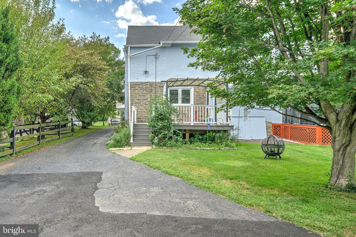 622 Washington Lane photo 27