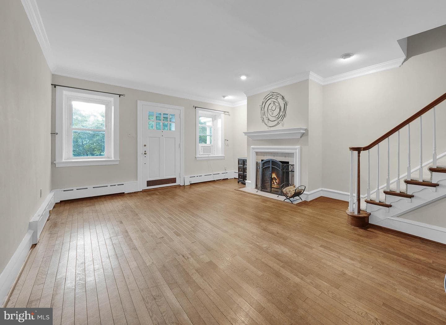 622 Washington Lane photo 3