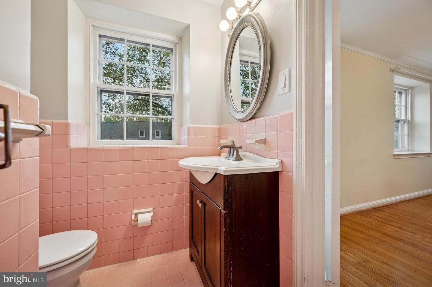 524 Lafayette Road photo 17