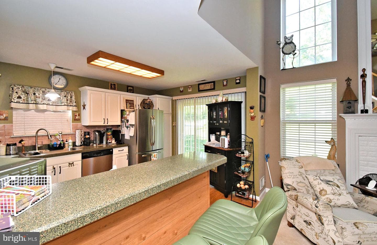 708 Ascot Court photo 20