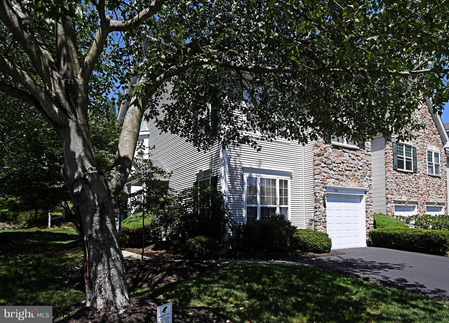 708 Ascot Court photo 3
