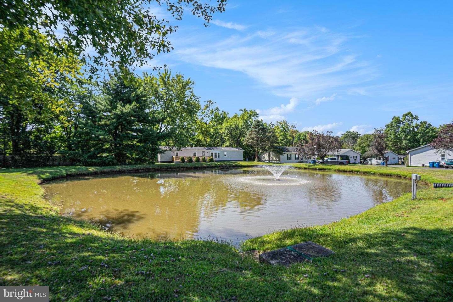906 Lakeview Drive photo 35