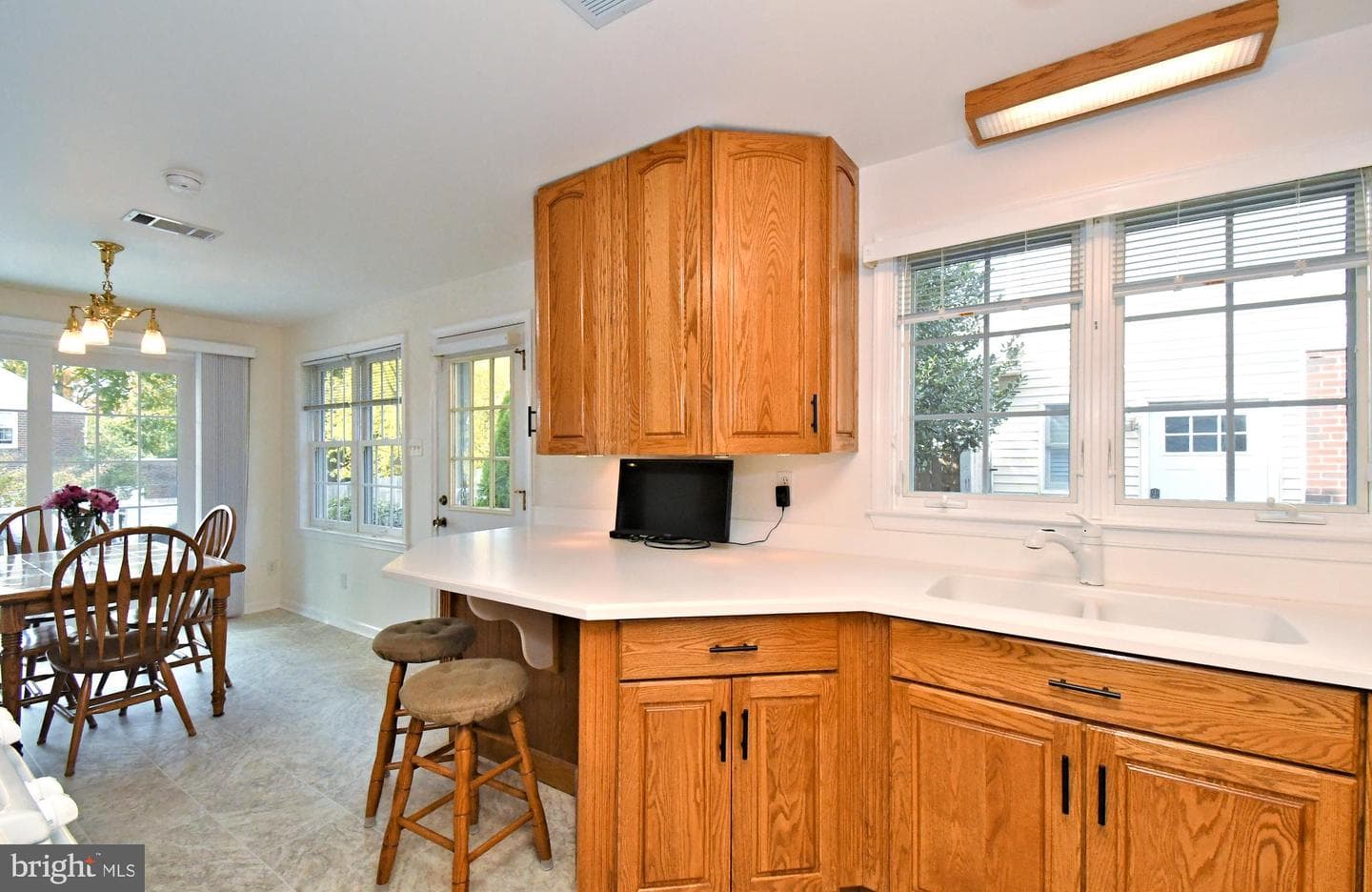 101 Orlando Avenue photo 11