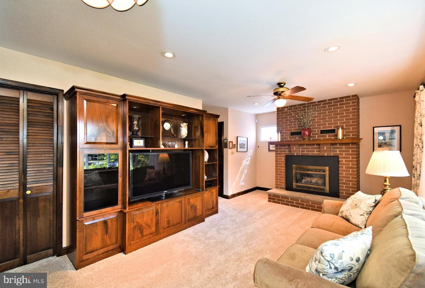 101 Orlando Avenue photo 17