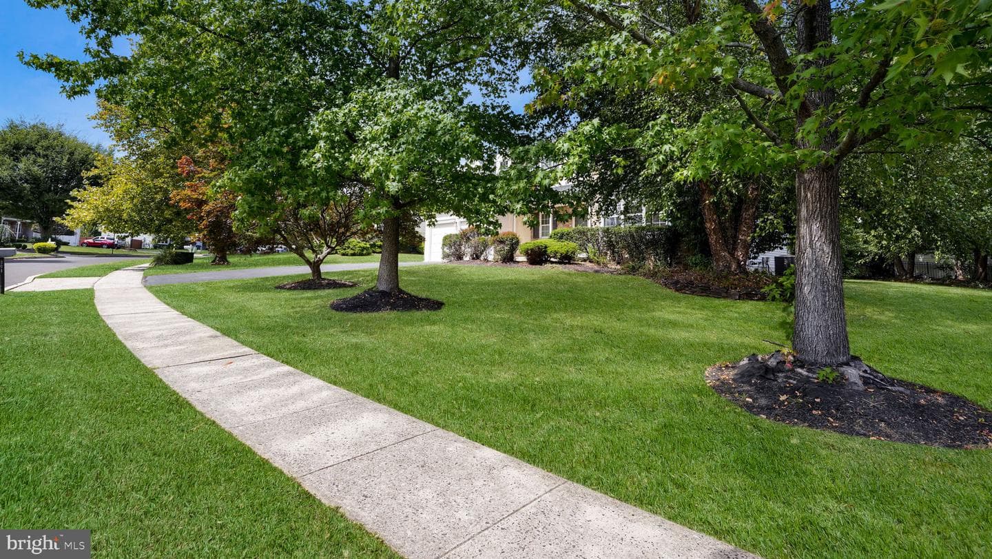 201 Drake Lane photo 36